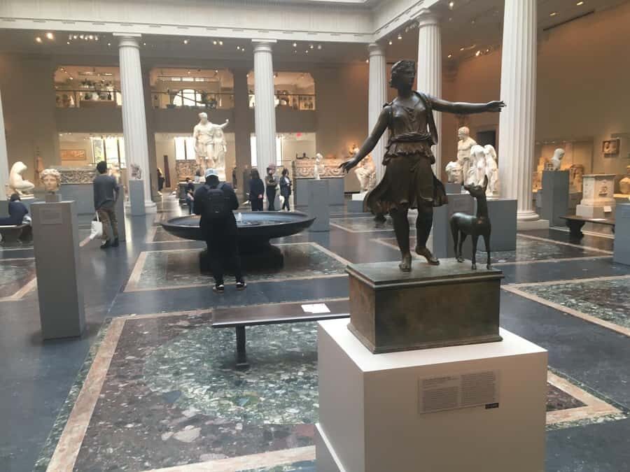 New York City: The Bible at the Metropolitan Museum of Art - Finding the Bible at the Met’s Great Hall start point