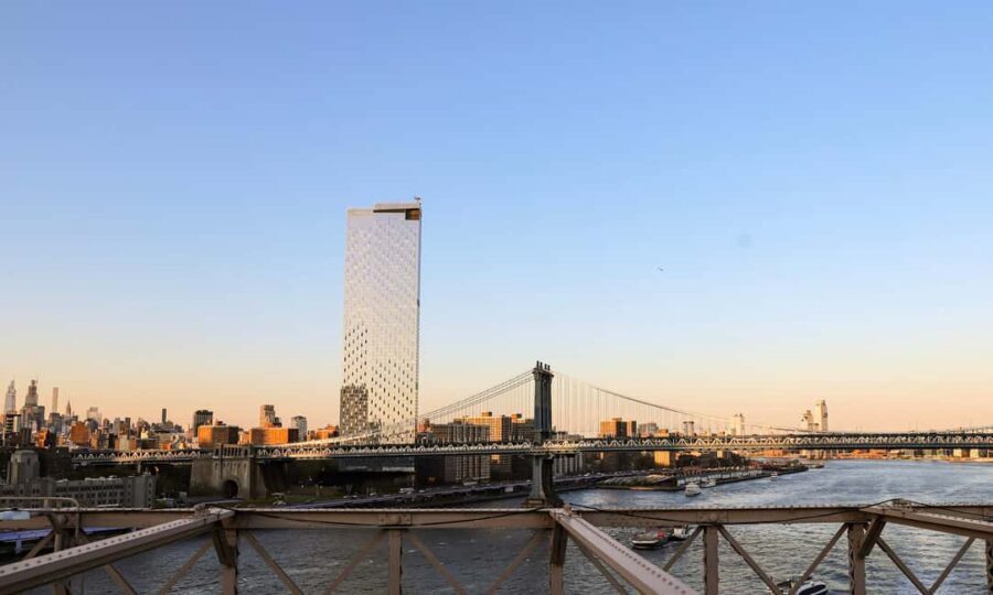 New York City Walk Tour Williamsburg DUMBO Brooklyn Bridge - A 4-Hour Walk Tour That Hits Three NYC Neighborhood Moods