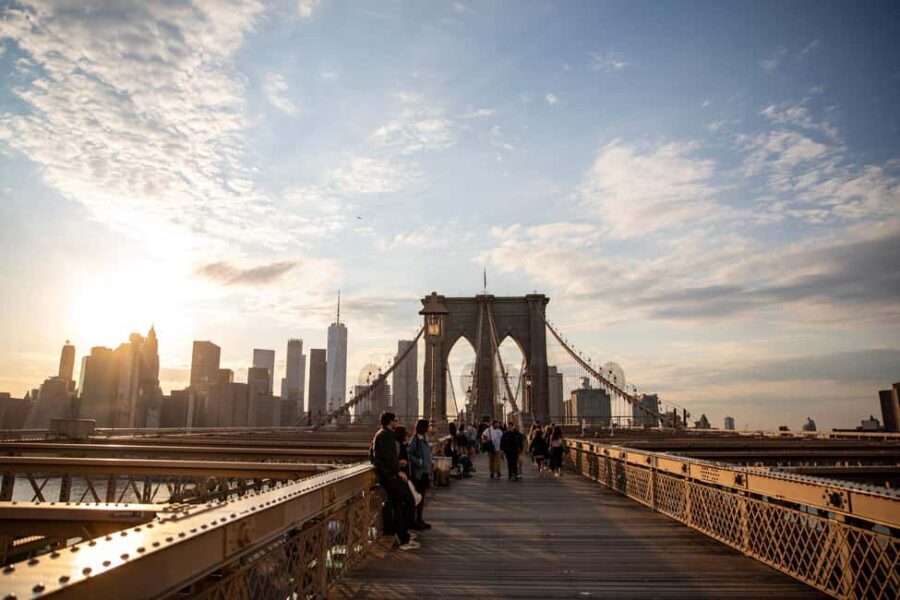 New York City Walk Tour Williamsburg DUMBO Brooklyn Bridge - Starting at Bank of America Financial Center: Find the Group and Get Oriented Fast