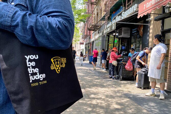 New York City's Best Pizza tour - Small-Group Pizza Walk in Greenwich Village (Lunch in About 2 Hours)