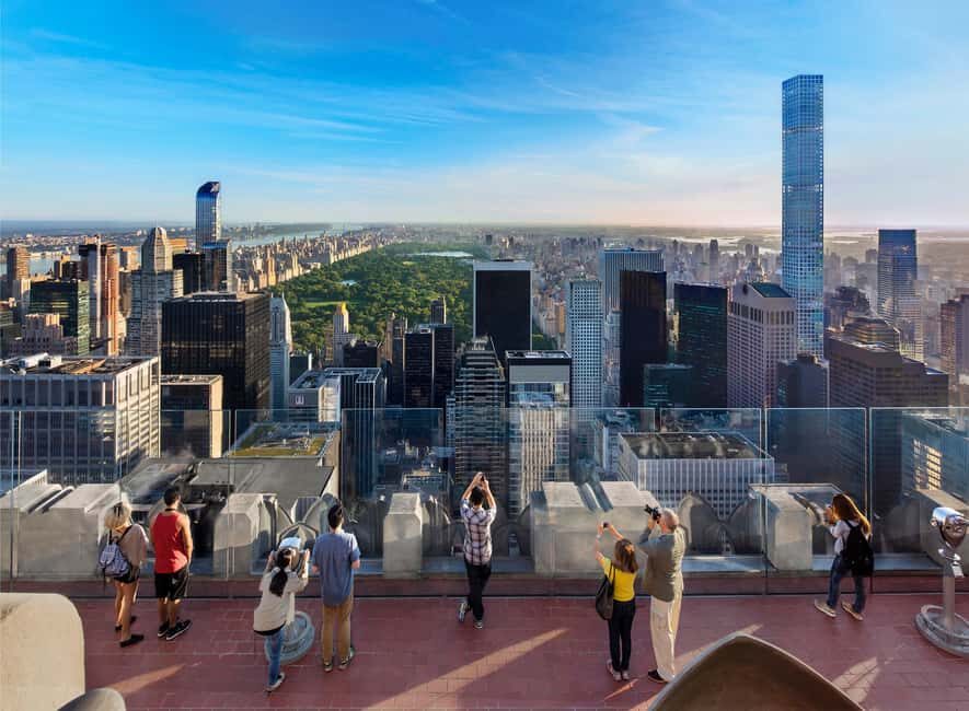 New York Explorer Pass: Top Attractions including Edge - Museums and galleries: MoMA, Guggenheim, AMNH, Intrepid, Mercer Labs