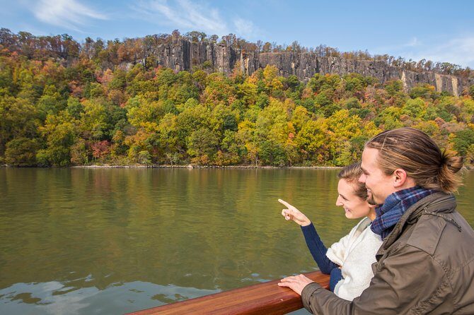New York Fall Foliage Sail up the Hudson River - How far you go depends on wind: setting the right expectations