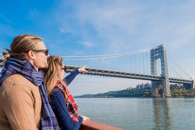 New York Fall Foliage Sail up the Hudson River - Chelsea Piers meeting point and what to wear on the water