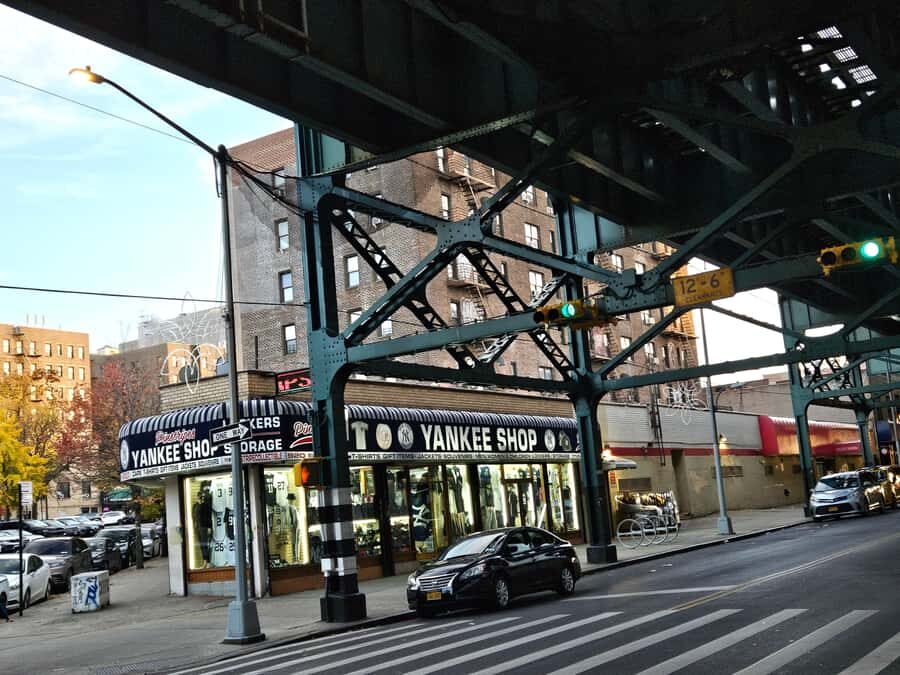 New York: Hip-Hop, Murals, Sports, and Dangerous Neighborhoods Tour - Yankee Stadium and the Joker Stairs: Sports as City Folklore