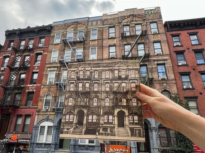 New York: Rock and Roll History and Culture Walking Tour - The tour’s final mood at White Horse Tavern