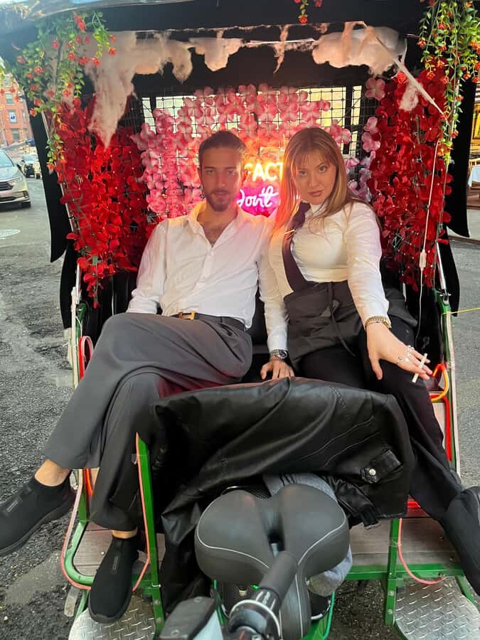 New York: Rockefeller Center Christmas Tree Pedicab Tour - Key highlights worth planning around
