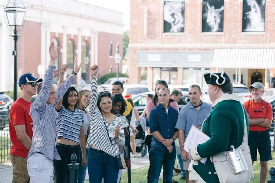 Newport and the American Revolution Guided Tour - From Washington Square to the Old Quarter: Where the Story Starts