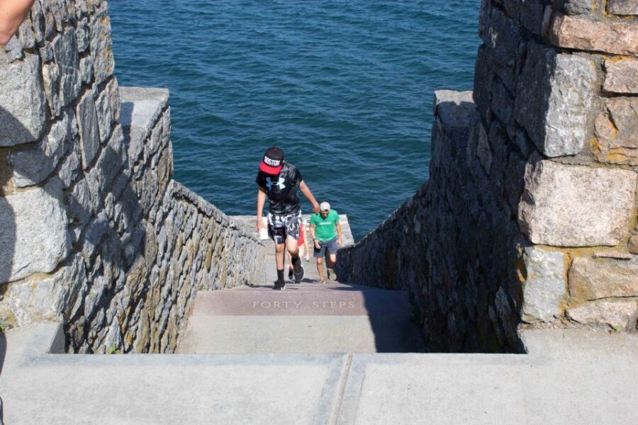 Newport, Rhode Island: Cliff Walk Gilded Age Audio Tour - The Gilded Age mansion stroll: Breakers, Marble House, Rosecliff, and more