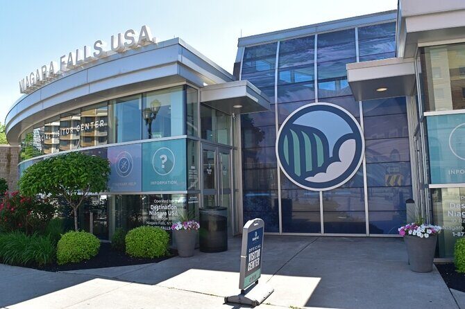Niagara Bliss Tour With Maid of Mist, Cave of Winds & More (USA) - Maid of the Mist: how to enjoy the wet ride