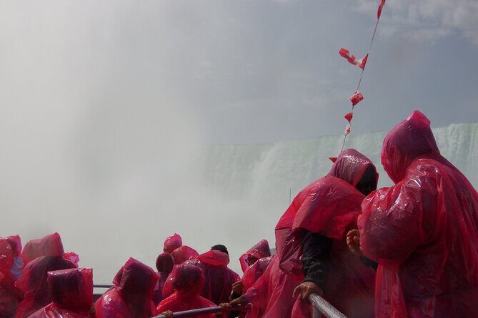Niagara Falls Canada: Helicopter + Boat + Lunch & more US Pick-up - The helicopter flight over Niagara: the view you can’t recreate