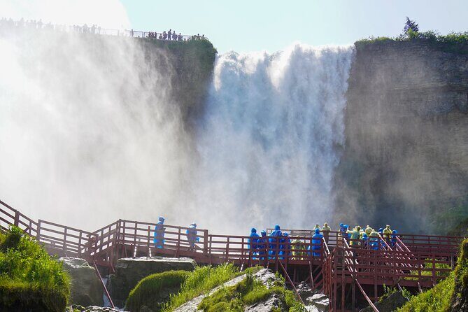 Niagara Falls Day and Night Combo plus Dinner & Fireworks - Why this 3:00 pm start is smart for day-to-night Niagara