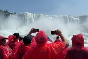 Niagara Falls Express Tour from NYC – US & Canada in One Day - Price and value: is $650 worth it?