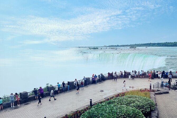 Niagara Falls Express Tour from NYC – US & Canada in One Day - Group size and how it feels: a small day tour, not a crowd crush
