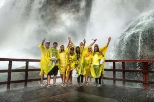 Niagara Falls USA: Cave of the Winds & Maid of the Mist Ride - Hotel Pickup and the Comfort Factor in a Luxury Mercedes Van