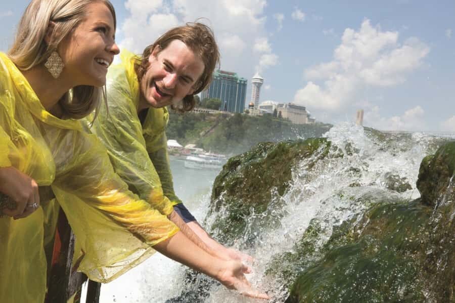 Niagara Falls, USA: Illumination Tour with Maid of the Mist - What to pack: how to handle the ponchos and the mist