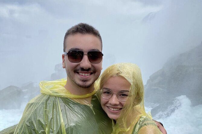 Niagara Falls USA: Maid of the Mist & Cave Adventure - Entering Niagara Falls State Park with a plan