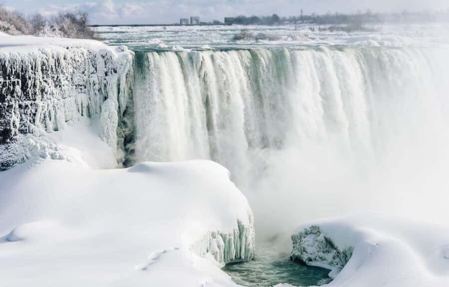 Niagara Falls USA: Winter Wonder Tour - Observation Tower panoramas: go from spray to skyline