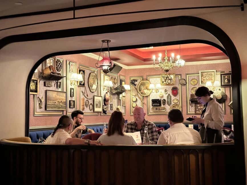 NYC Bar Tour: Gangsters, Heroes + Bright Lights of Broadway - Meeting on 8th Avenue: getting oriented fast