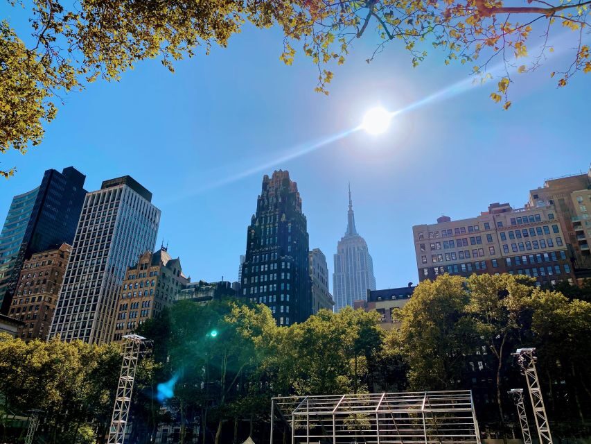 NYC; Best of Midtown Manhattan - The Must-See NYC - From the Theater District to Times Square’s Billboards