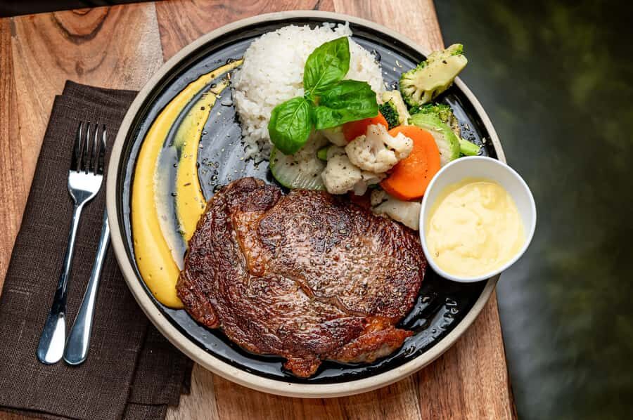 NYC: Central Park Cafe Scenic Lunch & Dinner Experience - The 4-course menu: when you want the full meal arc