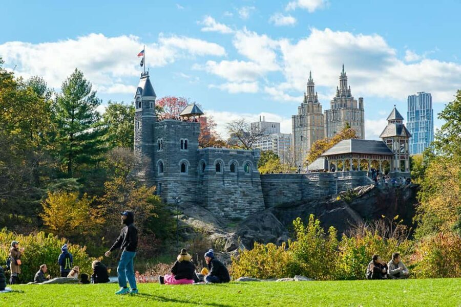 NYC: Central Park Elf & Home Alone Film Spots Pedicab Tour - Comfort, Practical Notes, and How to Dress