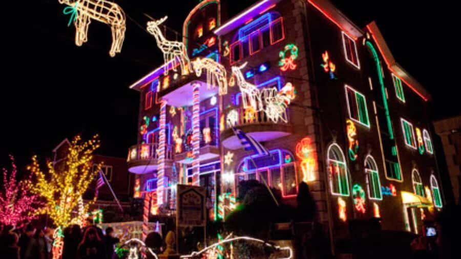 NYC: Christmas Lights Tour and Dyker Heights - Key things to know before you go
