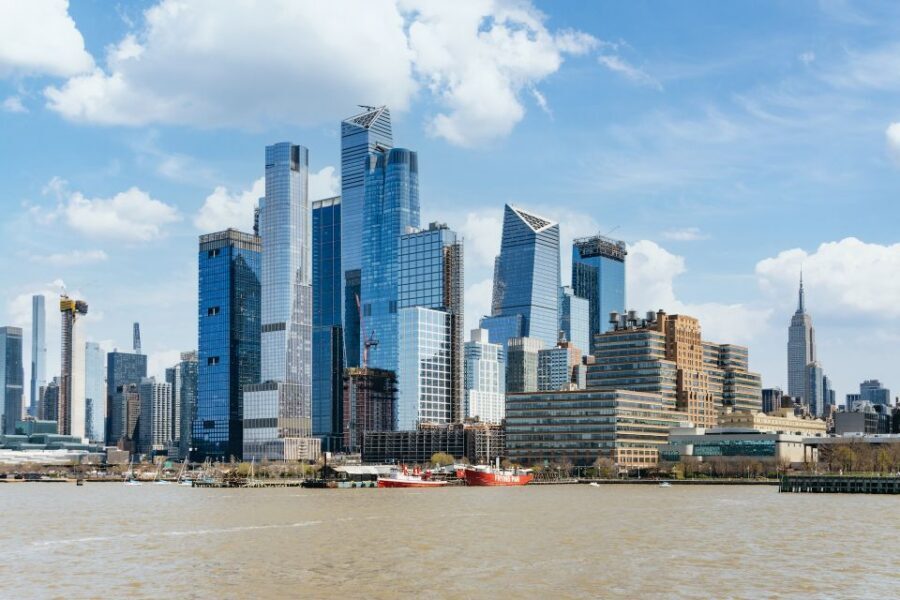 NYC: Circle Line 1.5-Hr Landmarks Skip-The-Box-Office Cruise - Pier 83 Check-In: Skip the Box Office and Get Moving