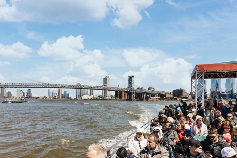 NYC: Circle Line 1.5-Hr Landmarks Skip-The-Box-Office Cruise - Statue of Liberty and Ellis Island: Close-Up Views on a Moving Cruise