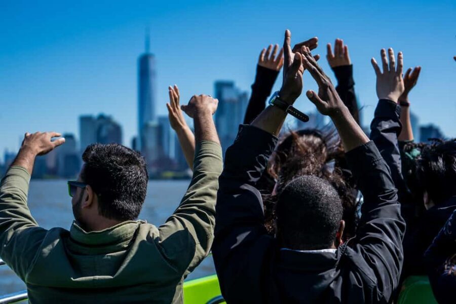NYC: Circle Line "The Beast" Midtown/Downtown Speedboat Ride - What the experience feels like: thrill, music, and hands-on crew energy