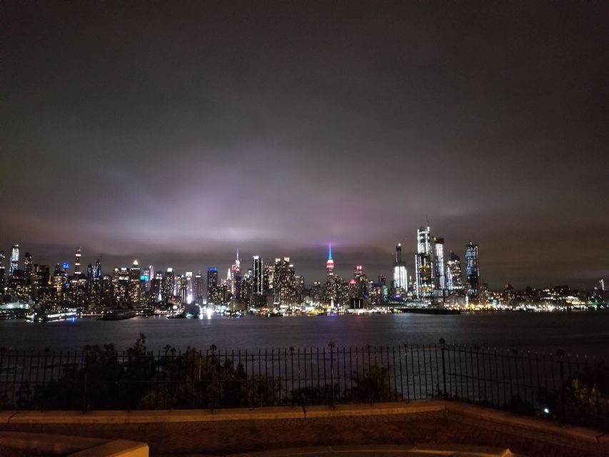 NYC: City Skyline Sightseeing MiniBus Tour at Night - Logistics That Matter on a Night Tour