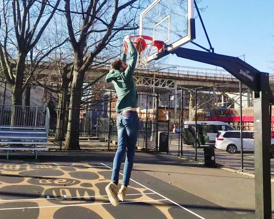 NYC Contrasts Tour: Harlem, Bronx, Bushwick, Queens, and Brooklyn - Malcolm X Boulevard to Brownstones and Basketball: Daily Life, Not Just Landmarks