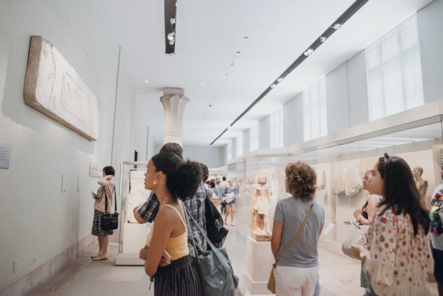 NYC: Express Highlights Tour of the MET Museum - Greek sculpture and the art of seeing form
