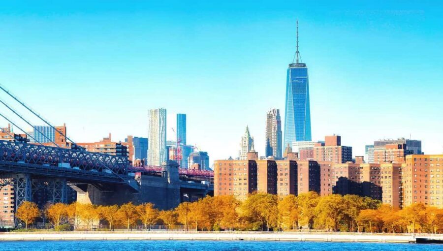 NYC: Fall Foliage Cruise with Live Guide - Statue of Liberty and Ellis Island: photo ops you can time