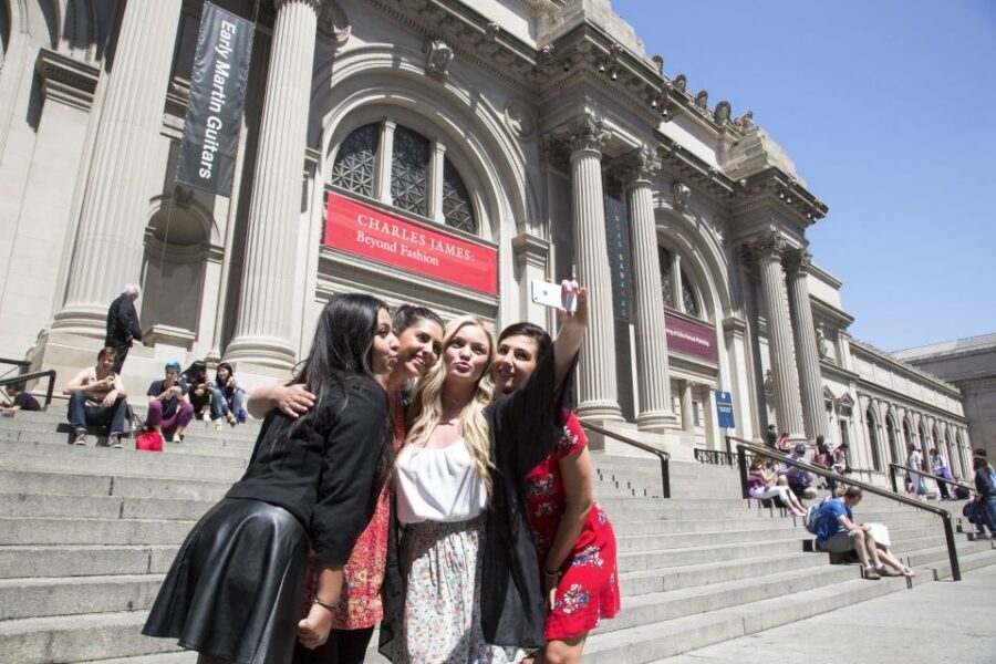 NYC: Gossip Girl Sites Bus Tour - Price and Value: When $319 Makes Sense