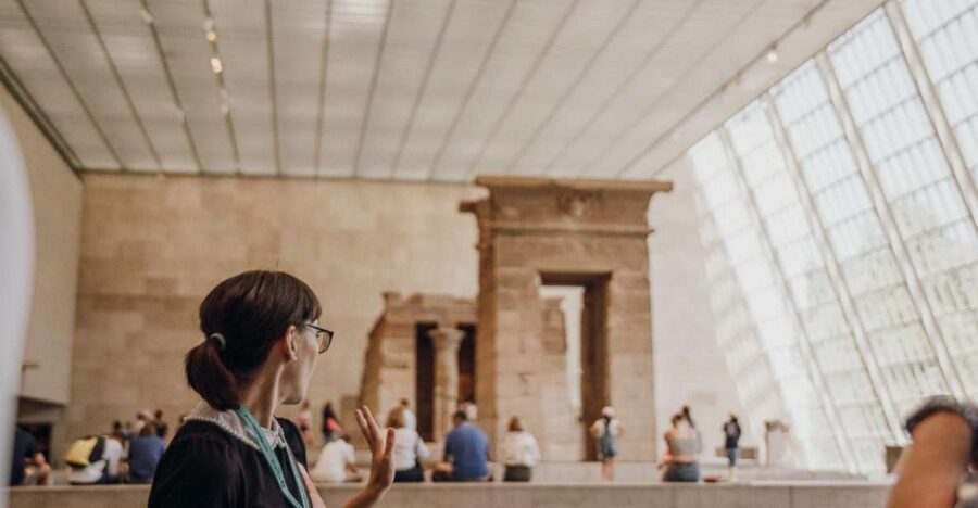 NYC: Meet the Met – Extended 3hr Small-Group Tour - Temple of Dendur and Egyptian rooms: the wow-factor stop