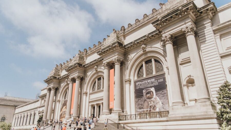 NYC: Meet the Met – Extended 3hr Small-Group Tour - Rooftop terrace access in May to October: Central Park views with a pause