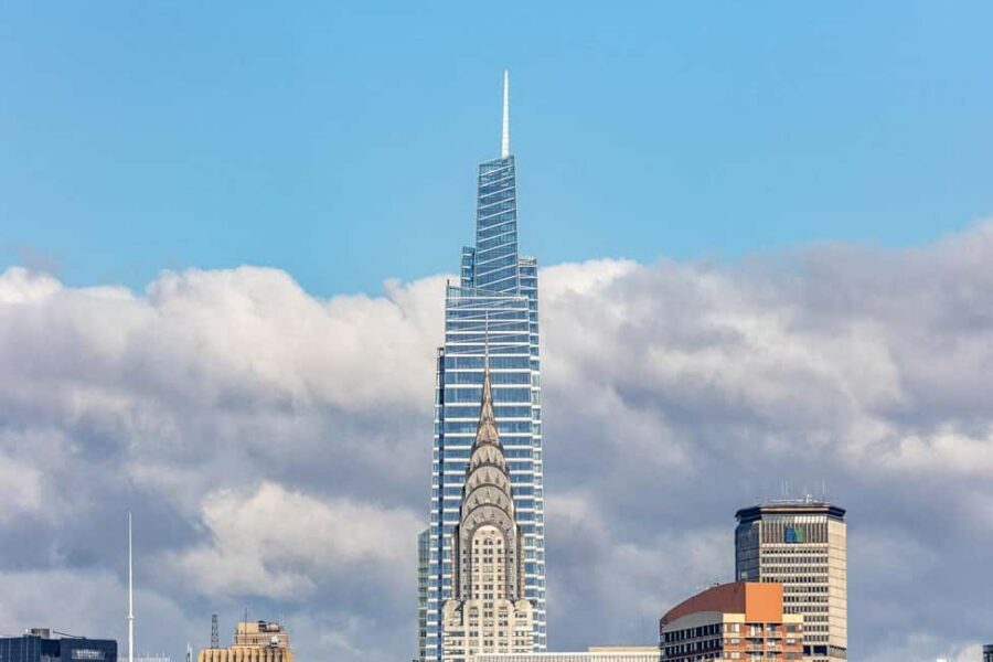 NYC: Midtown Architecture Tour & SUMMIT One Vanderbilt - Bryant Park: Midtown’s town square for skyline spotting