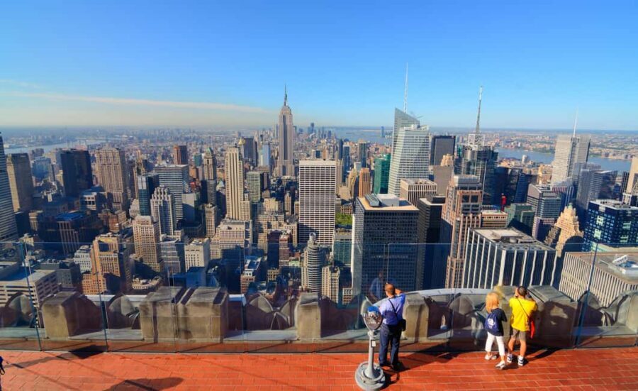 NYC: Midtown, Empire State Building & Top of the Rock Tour - Bryant Park and the Midtown story your photos usually miss