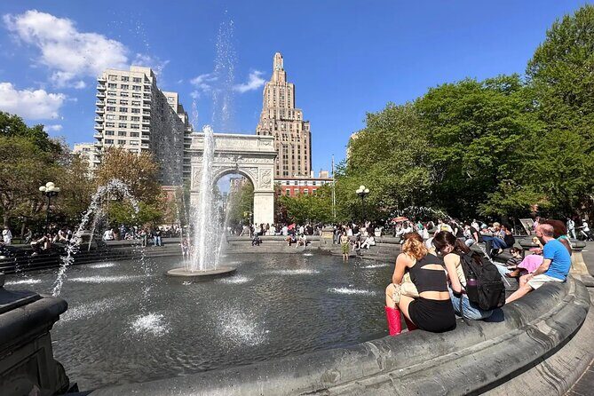 NYC: New York History & Landmarks Guided City Tour by E-Cart - West Village stop (15 minutes): the parts people actually talk about