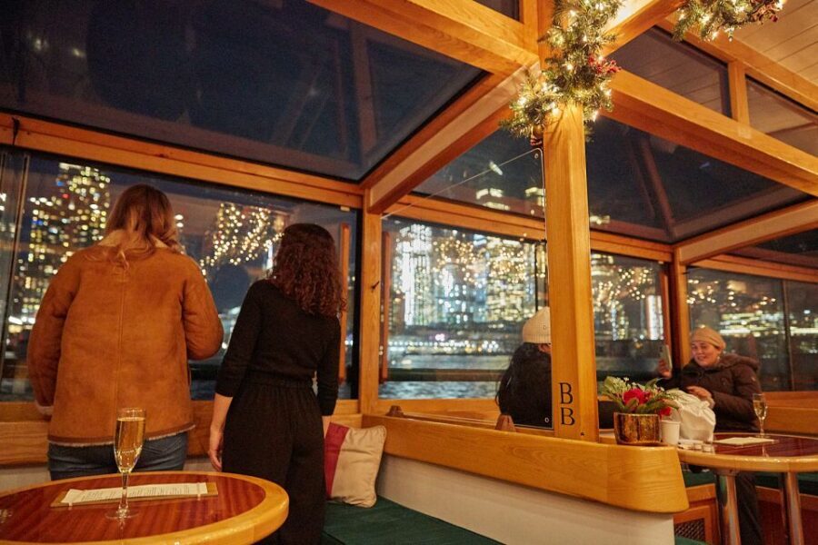 NYC: Night Holiday Lights and Cocoa Cruise - Key things I’d plan around before you go