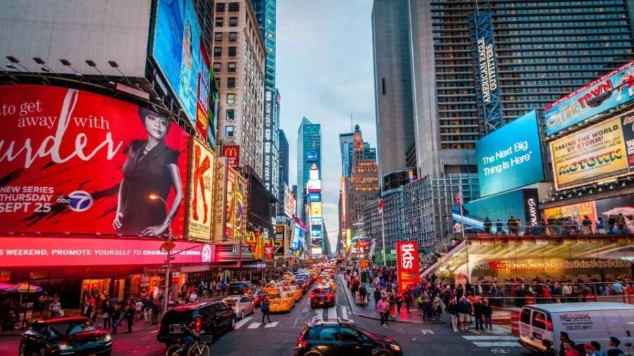 NYC: Private Christmas Lights Horse Carriage Ride - Key points to know before you go