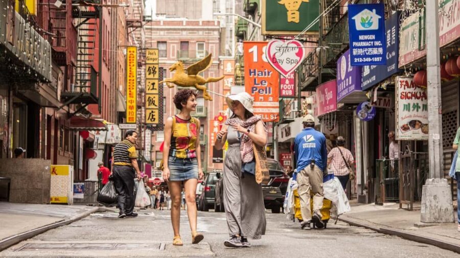 NYC Private & Custom Tour with a Local: Icons & Gems - Downtown Cafés and Shopping Streets That Feel Like Local Errands