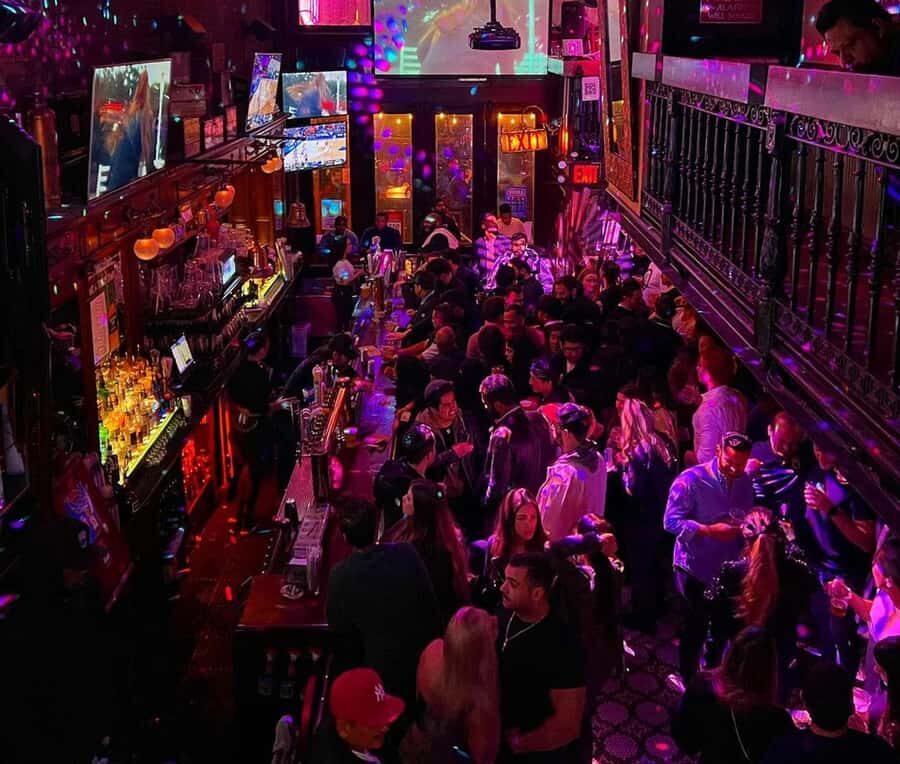NYC Pub Crawl Experience - Price and Value: What $18 Really Buys You