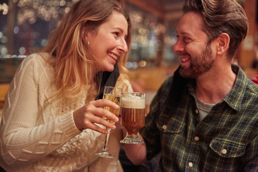 NYC: Romantic Valentine's Day Champagne Cruise - The 1920s-Style Yacht: Cozy Salon Plus Open Deck Views