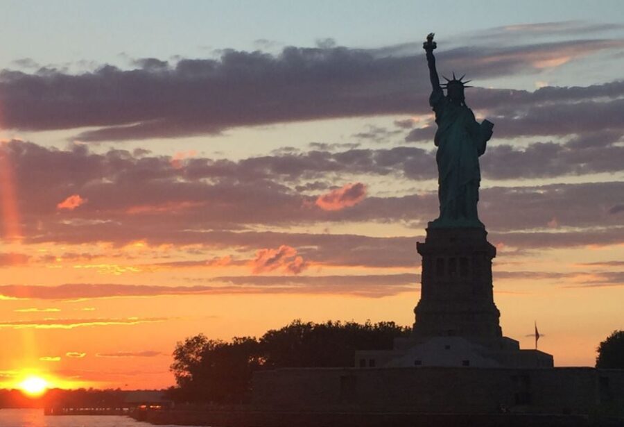 NYC: Romantic Valentine's Day Champagne Cruise - Weather, Wind, and the Route: Small Changes That Still Feel Big