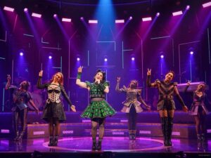 NYC: SIX the Musical on Broadway - Tudor Queens Meet Pop Icons: How the Show Feels Up Close
