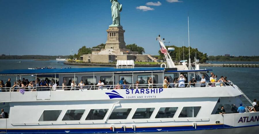 NYC: Starship Landmark 90 Minute Sightseeing Cruise - Entering The Pier 78 boarding flow