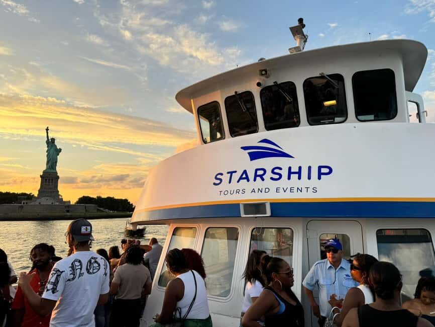 NYC: Starship Landmark 90 Minute Sightseeing Cruise - Hudson River angles: Hudson Yards, Little Island, and Midtown skyline cues