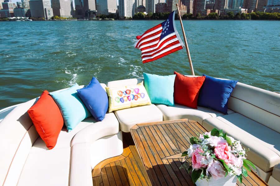 NYC: Statue of Liberty Private Yacht Tour - Weather, Rules, and Practical Limits on Who It Fits