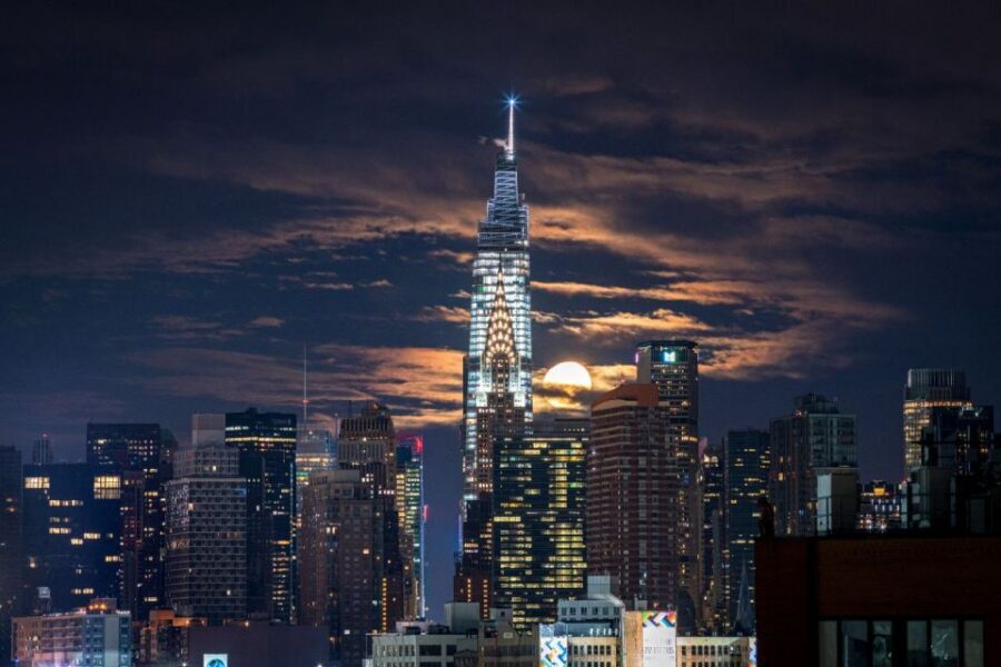 NYC: SUMMIT One Vanderbilt Tickets - 93rd floor outdoor terrace: what you get above the skyline
